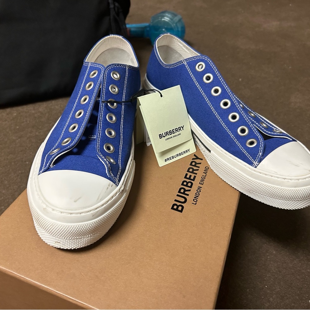 Burberry White and Blue Canvas Shoes